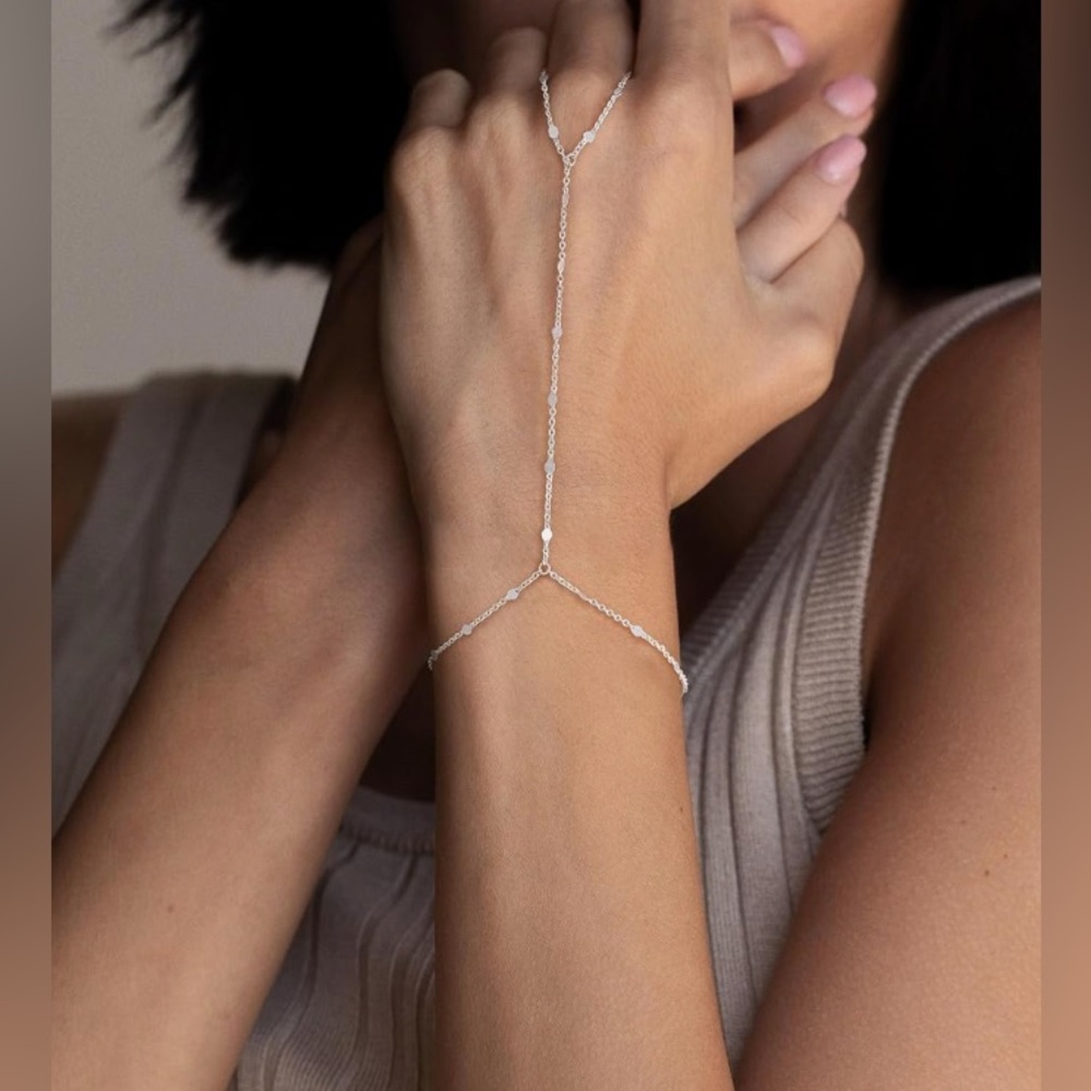 Brand new Silver Dainty Ring Bracelet Hand Chain for Women